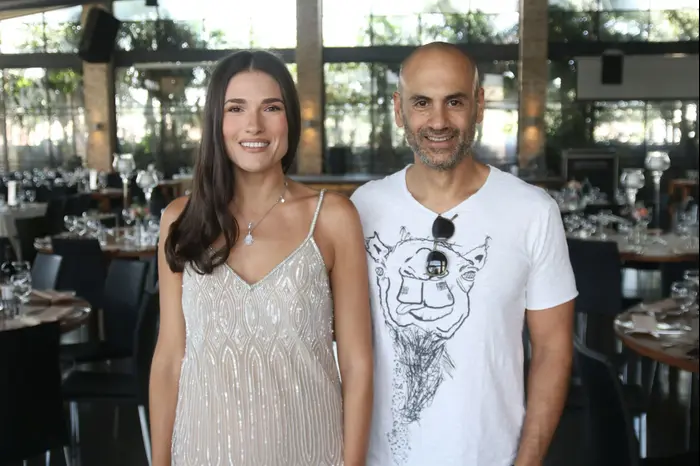 חגיגן שחר כחלון וילנה ראלף (יח"צ , אור גפן) חגיגן שחר כחלון וילנה ראלף (יח"צ , אור גפן)