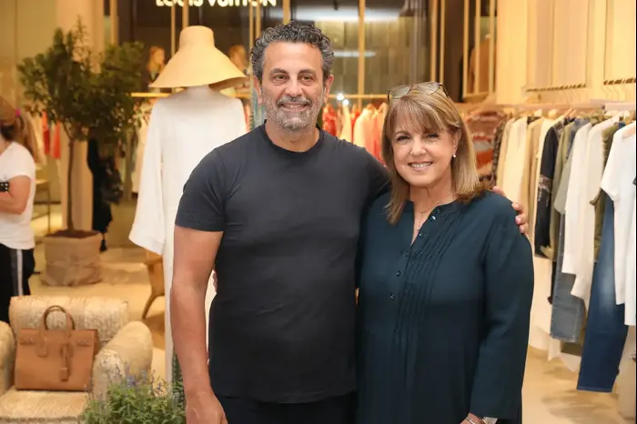 ליאורה עופר ורוני אירני (יח"צ , לנס הפקות) ליאורה עופר ורוני אירני (יח"צ , לנס הפקות)
