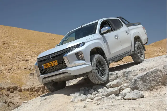 מבחן דרך: מיצובישי טרייטון פרו (יח"צ , רונן טופלברג) מבחן דרך: מיצובישי טרייטון פרו (יח"צ , רונן טופלברג)