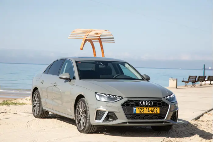 מבחן דרך: אודי A4 (קינן כהן , דודי מוסקוביץ) מבחן דרך: אודי A4 (קינן כהן , דודי מוסקוביץ)