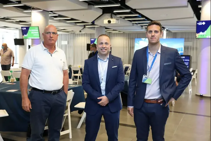 דוד עציוני אור שחף וגיל דנקנר (יח"צ , מיכה בריקמן) דוד עציוני אור שחף וגיל דנקנר (יח"צ , מיכה בריקמן)