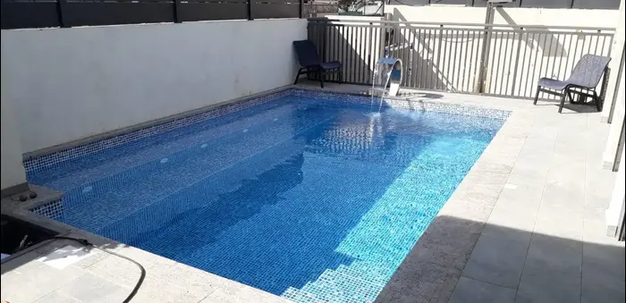 בריכה מתועשת (יח"צ) בריכה מתועשת (יח"צ)
