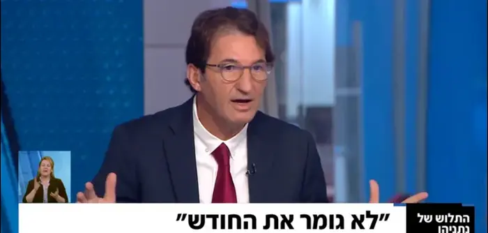 בועז ביסמוט ב"אולפן שישי" (צילום מסך , צילום מסך מחדשות 12) בועז ביסמוט ב"אולפן שישי" (צילום מסך , צילום מסך מחדשות 12)
