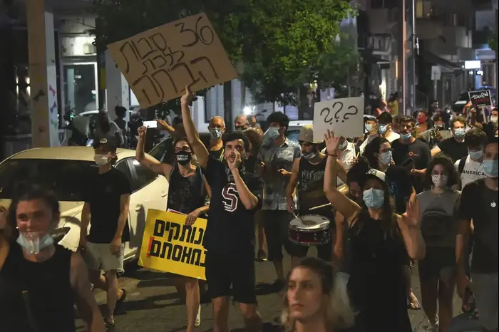 הפגנת העצמאיים בתל אביב 18 ביולי 2020 (ראובן קסטרו) הפגנת העצמאיים בתל אביב 18 ביולי 2020 (ראובן קסטרו)