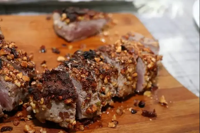 סנטה בציפוי קראסט פיצוחים (יח"צ , אלי מלמד) סנטה בציפוי קראסט פיצוחים (יח"צ , אלי מלמד)