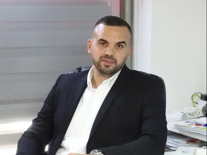 אפי תייר, צעדים ייעוץ משכנתאות (יח"צ) אפי תייר, צעדים ייעוץ משכנתאות (יח"צ)