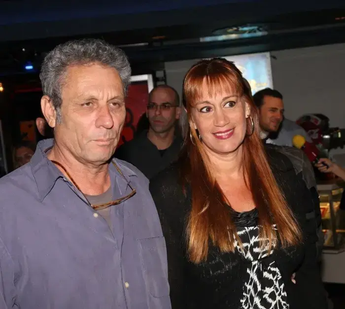מיקי קם יהודה עדר (אביב חופי) מיקי קם יהודה עדר (אביב חופי)