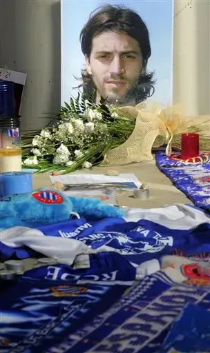 טקס לזכרו של דני חארקה שחקן אספניול (AP) טקס לזכרו של דני חארקה שחקן אספניול (AP)