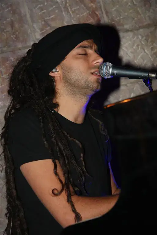 עידן רייכל (אביב חופי) עידן רייכל (אביב חופי)