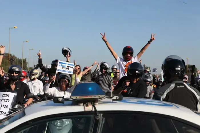 מחאת האופנוענים בכבישי איילון נובמבר 2009 (יותם רונן)