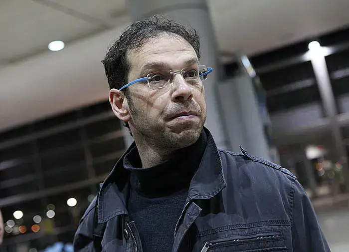 עוזר מאמן מכבי תל אביב שרון דרוקר (יותם רונן) עוזר מאמן מכבי תל אביב שרון דרוקר (יותם רונן)