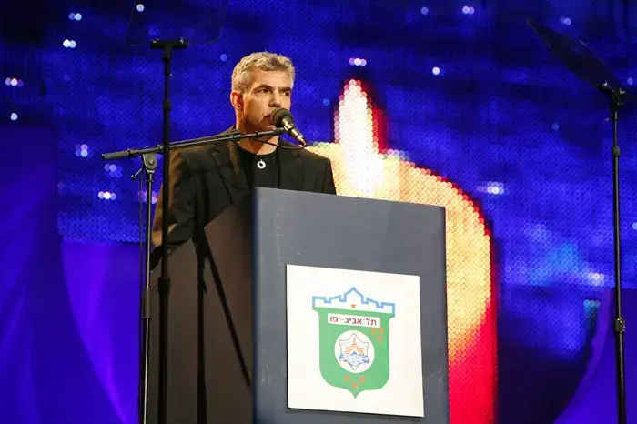 יאיר לפיד (ענבל מרמרי) יאיר לפיד (ענבל מרמרי)