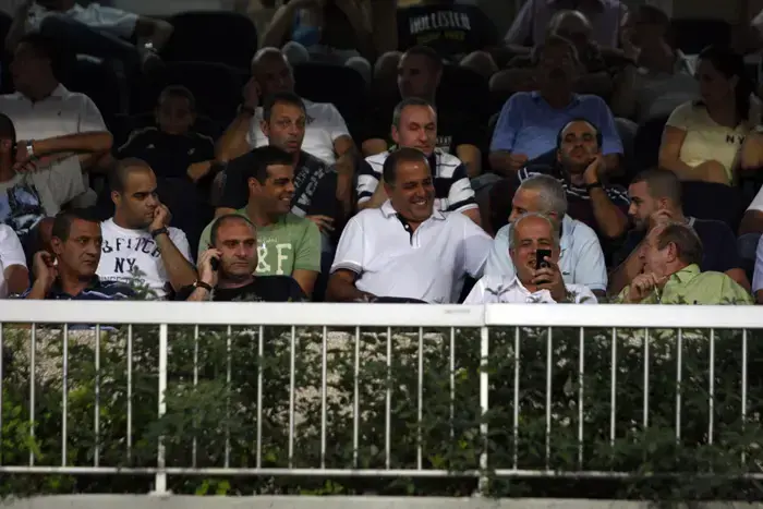 אבי לוזון, עמוס לוזון, גיא לוזון, שינו זוארץ (איתי חסיד) אבי לוזון, עמוס לוזון, גיא לוזון, שינו זוארץ (איתי חסיד)