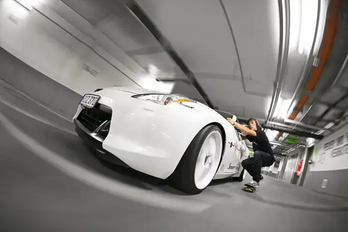 ניסאן 370z מסדנת סנר טיונינג (אתר יצרן) ניסאן 370z מסדנת סנר טיונינג (אתר יצרן)