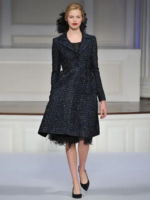 היילי קלאוסון בתצוגת Pre Fall 2011 של אוסקר דה לה רנטה בניו יורק, ספטמבר 2010 (GettyImages , Slaven Vlasic)