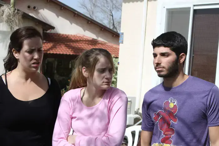 גיא יורדן, לירון שדה ומיכל פרידמן, חבריו של עופר מזרחי ז"ל ושלושת הניצולים מרעש האדמה בניו זילנד, פברואר 2011 (שלומי גבאי) גיא יורדן, לירון שדה ומיכל פרידמן, חבריו של עופר מזרחי ז"ל ושלושת הניצולים מרעש האדמה בניו זילנד, פברואר 2011 (שלומי גבאי)