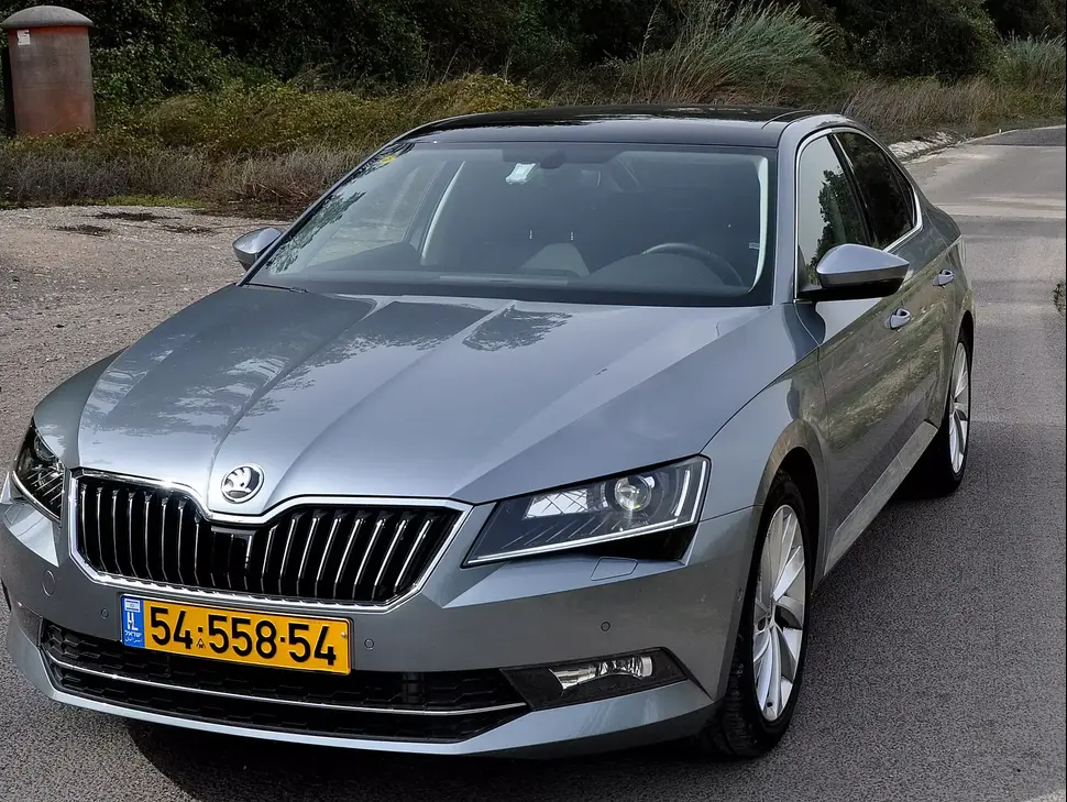 סקודה סופרב 1.8 ל' TSI אקסקלוסיב במבחן דרכים (ניר בן טובים)