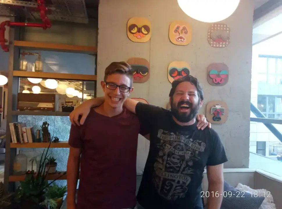 הנער הדר אשוח, שמגלגל המון כסף תוך כדי הלימודים (מערכת וואלה! NEWS , טל פלג)