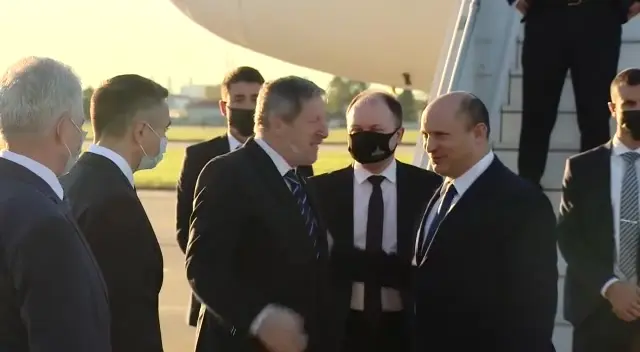 בנט מגיע לפגישתו עם נשיא רוסיה פוטין