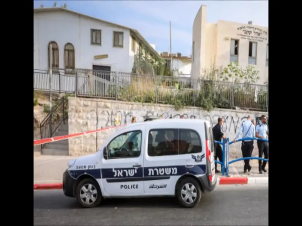 ביים פיגוע כדי להרשים