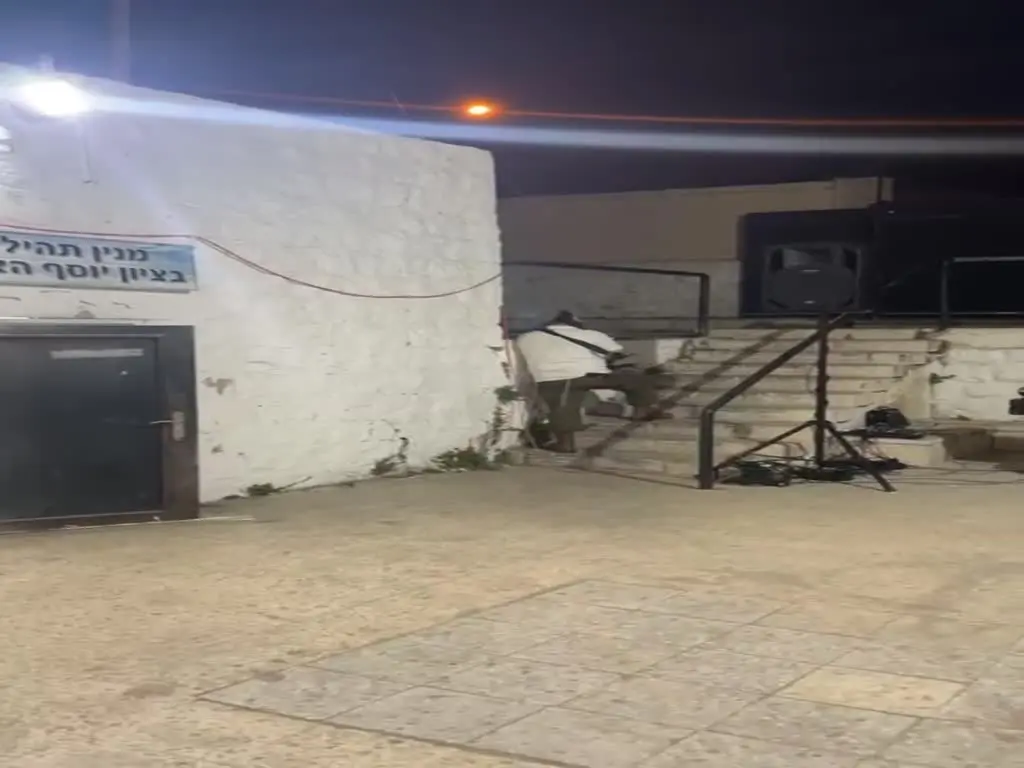 פיגוע ירי בקבר יוסף