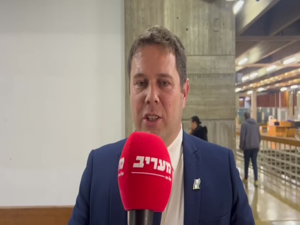 הבן של לב לבייב בבית המשפט: טוען כי סיימון לבייב התחזה לו | TMI