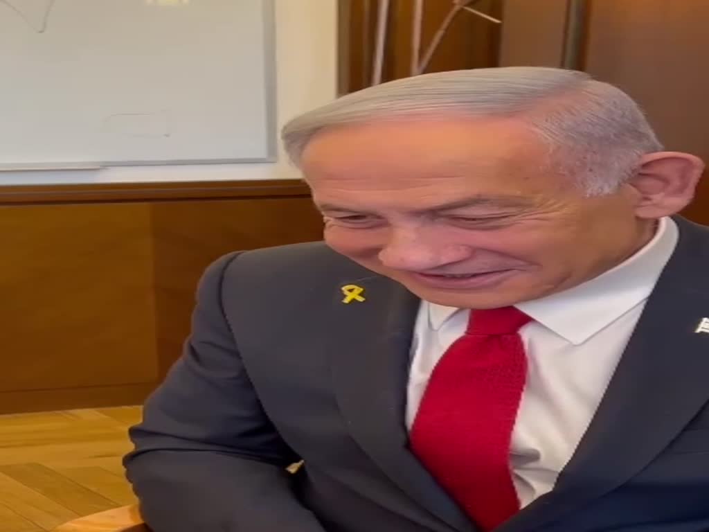 בנימין נתניהו מברך את יובל רפאל בנימין נתניהו מברך את יובל רפאל
