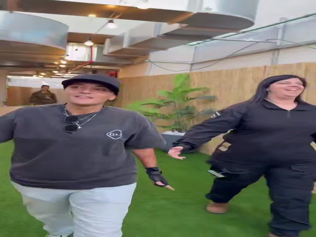 אמילי דמארי מתאחדת עם גלי וזיו ברמן