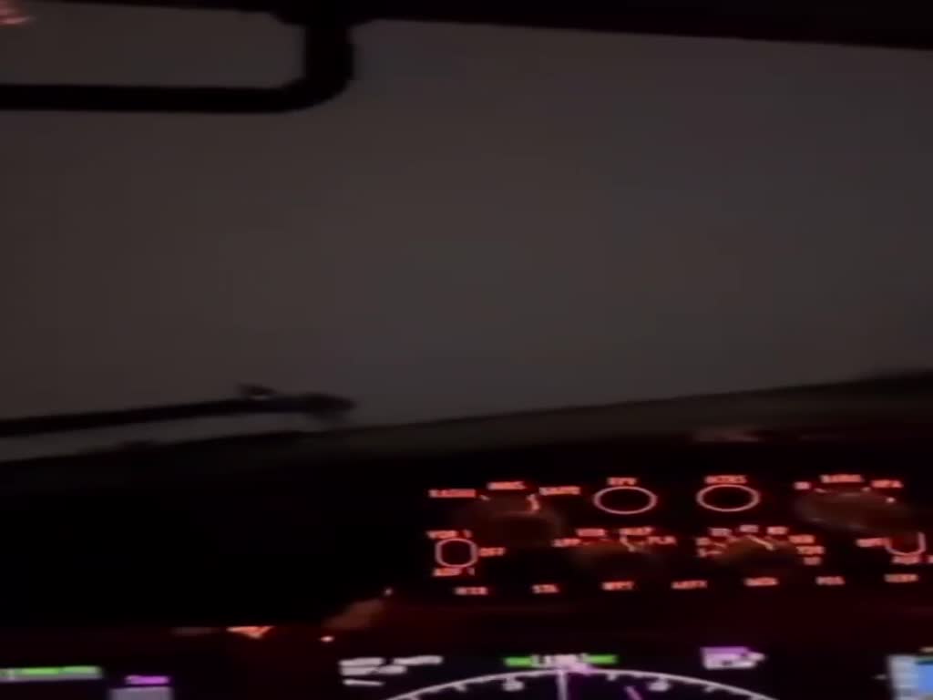 הסופה ביירון מהקוקפיט בגובה 10 אלף רגל