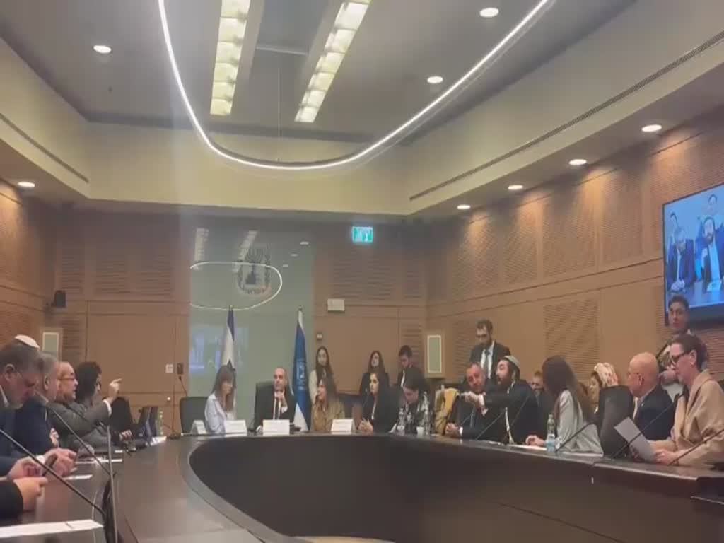 אחמד טיבי נגד צבי סוכות