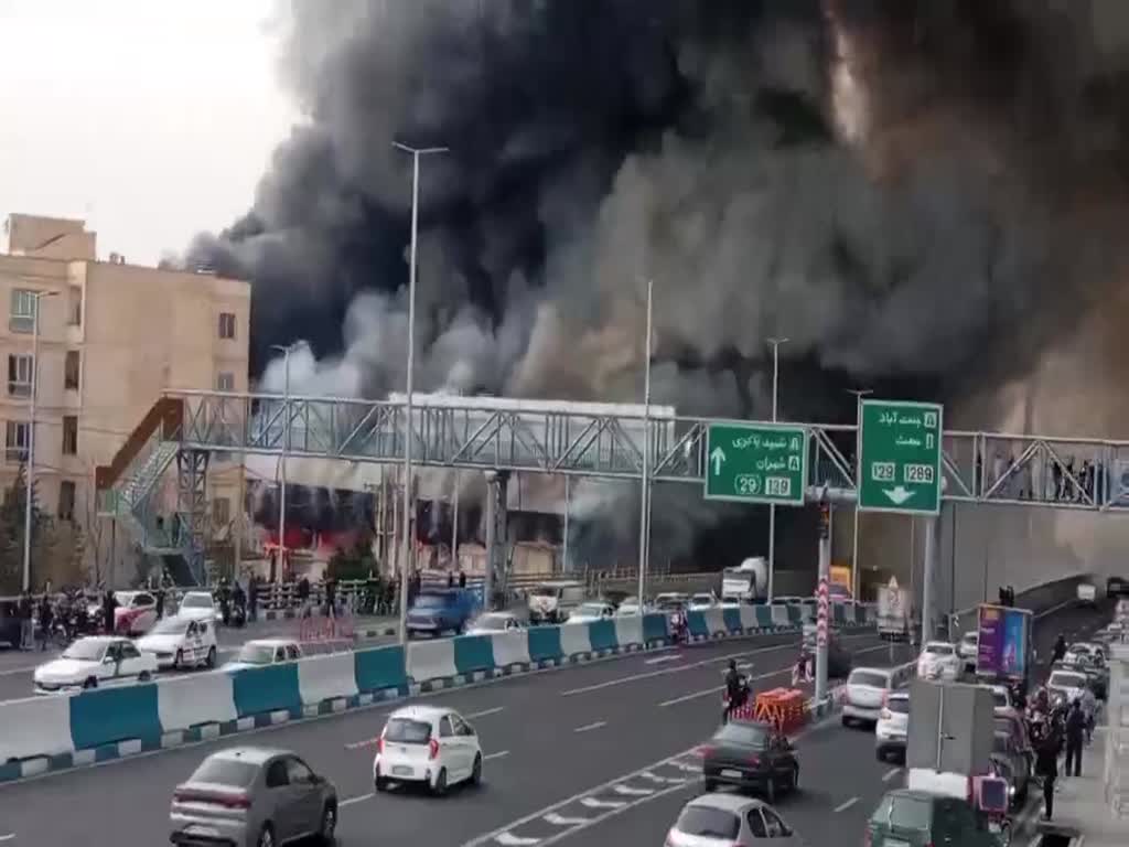 שרפת ענק באיראן