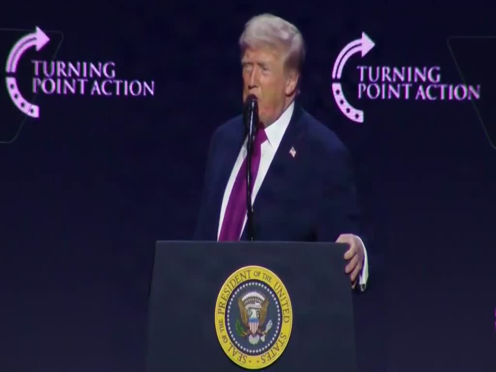 דונלד טראמפ על עבמים