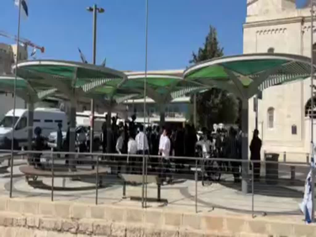 מחאת חרדים סמוך למגרש הרוסים בירושלים