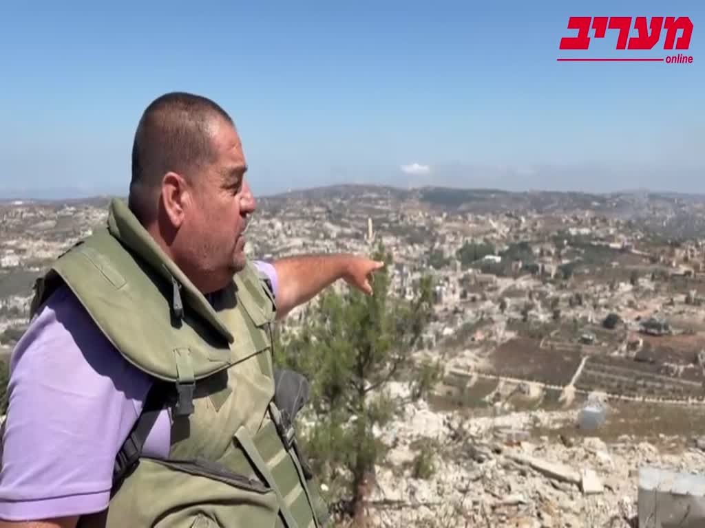 הכתב הצבאי אבי אשכנזי בבינת ג'בל דרום לבנון