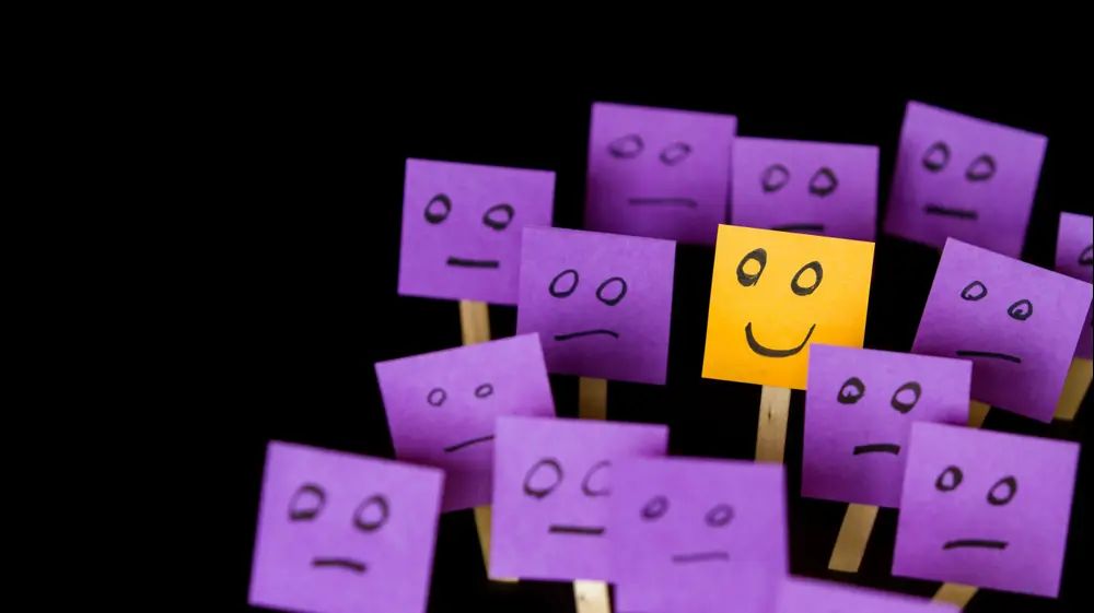 פתקים עם סמיילי. ShutterStock