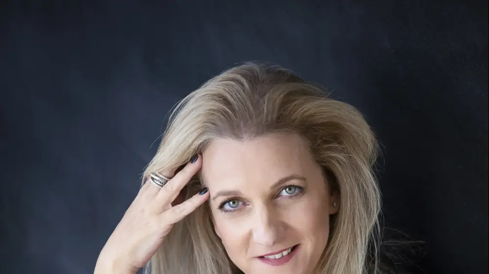 קרן שחר אליעזר. רונית לובצקי, אתר רשמי