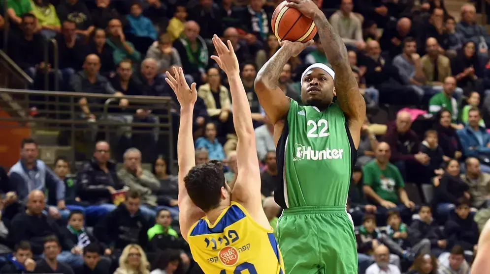 ליגת העל מכבי חיפה השפילה את מכבי תל אביב עם 56 91 נדיר וואלה ספורט