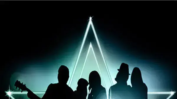 השיר שלנו צפייה ישירה - וואלה! VOD