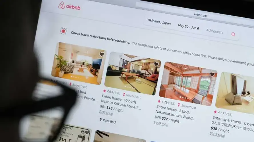 Сдававшие апартаменты через Airbnb избавляются от