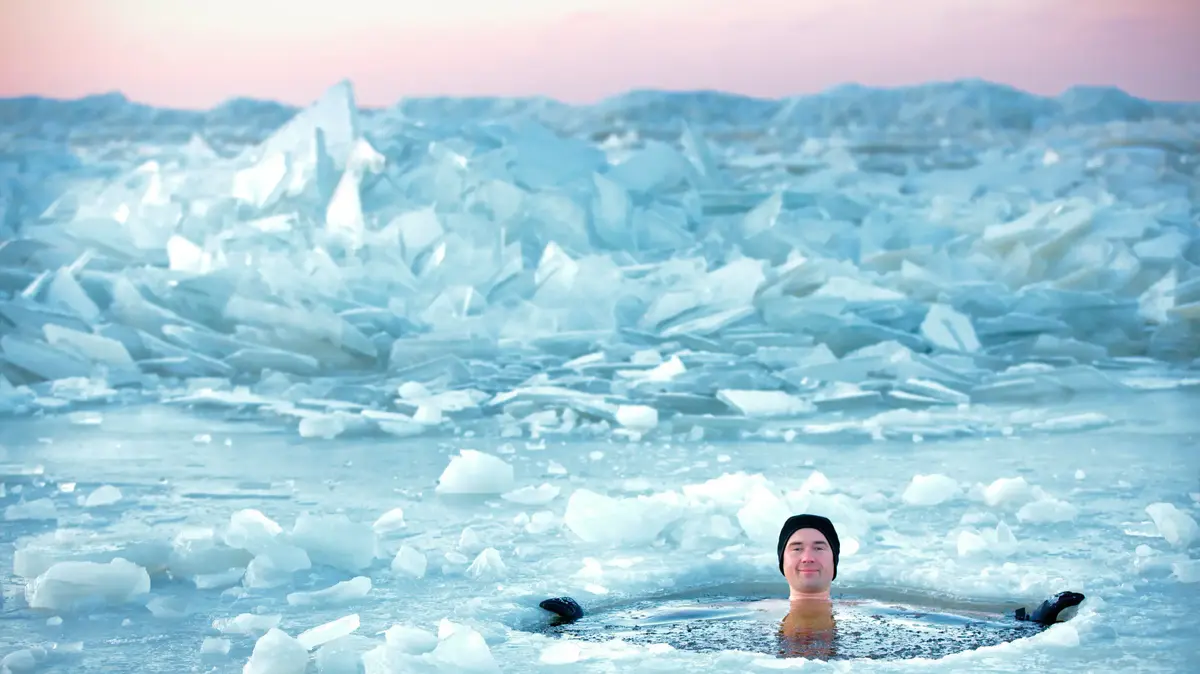 Грудь в воде фото