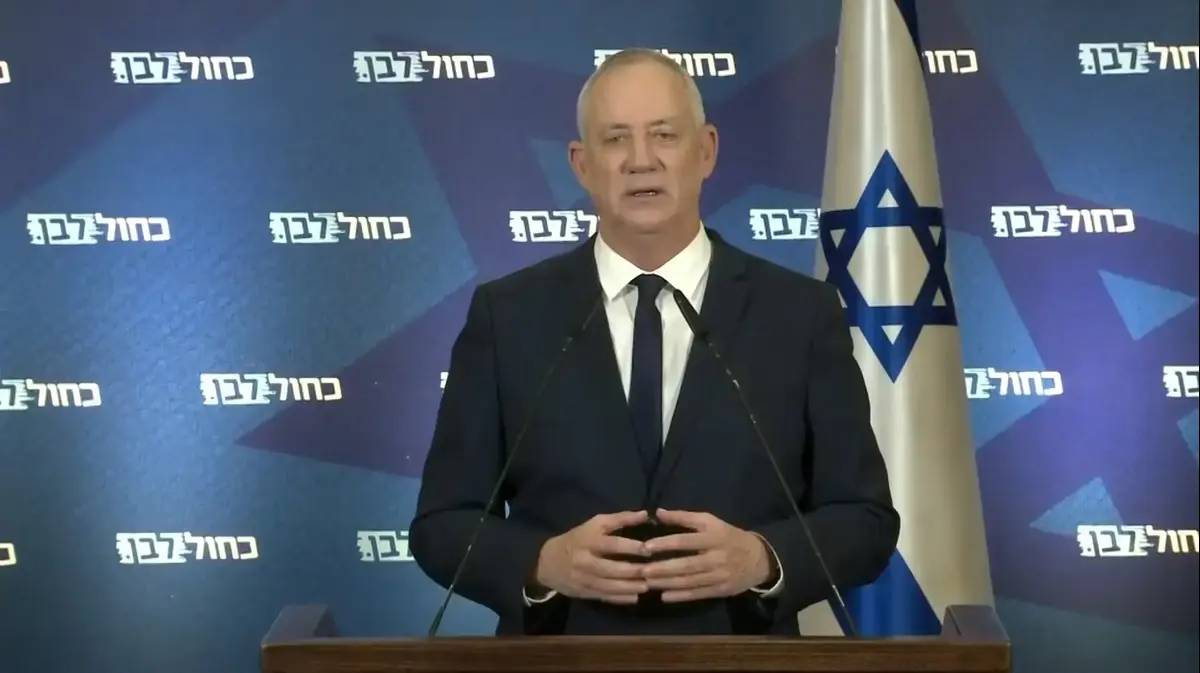 בני גנץ נוזף, רון חולדאי משיק קמפיין: ביקורת טלוויזיה - וואלה! תרבות