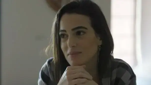 חתונה ממבט ראשון: הכלה "המגניבה" היא מבפנים נסיכת דיסני - Vimarsana News