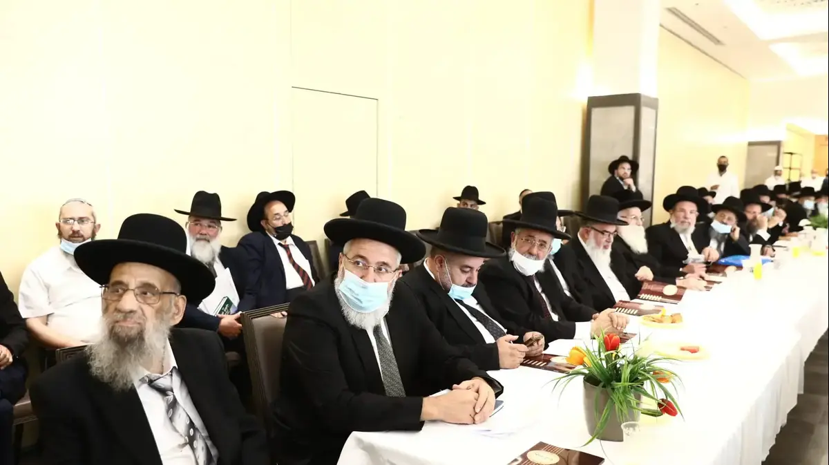המאבק על חומות הכשרות: כינוס היסטורי של מאות רבני ישראל - Vimarsana News
