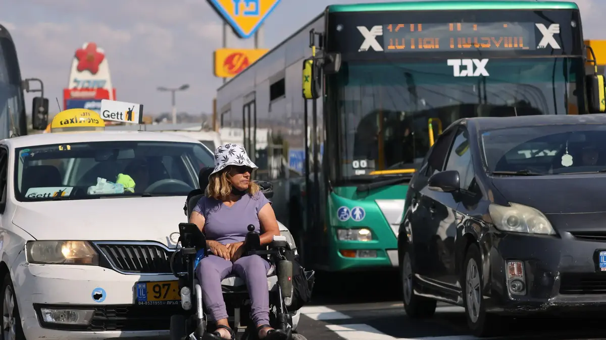 מחאת הנכים בירושלים: הכניסה לעיר נחסמה לתנועה - Vimarsana News