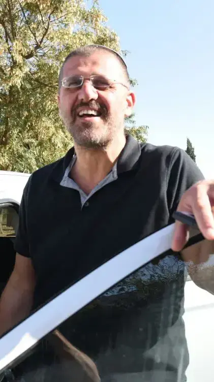 אביחי בוארון מחוץ לישיבה בנושא פתרון לפינוי המאחז הבלתי חוקי עמונה, מזכירות ההתנחלות עפרה. דצמבר 2016 אביחי בוארון מחוץ לישיבה בנושא פתרון לפינוי המאחז הבלתי חוקי עמונה, מזכירות ההתנחלות עפרה. דצמבר 2016