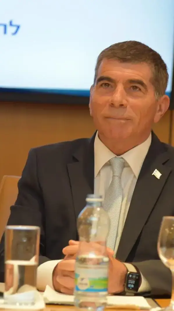 גבי אשכנזי במהלך טקס חילופי שרים במשרד החוץ 18 במאי 2020 גבי אשכנזי במהלך טקס חילופי שרים במשרד החוץ 18 במאי 2020