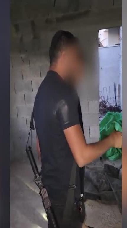 תפיסת ציוד המוזיקה של מתן ליאור שנרצח במסיבה ברעים ודברי אביו. קרדיט: דוברות המשטרה