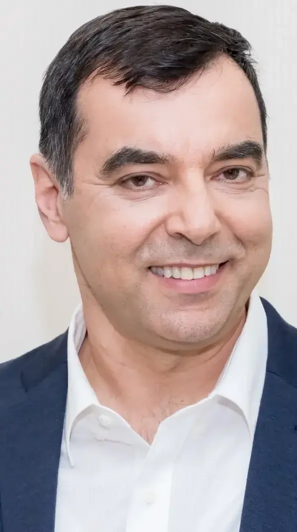 פרופ' אמנון שעשוע
פרופ' אמנון שעשוע