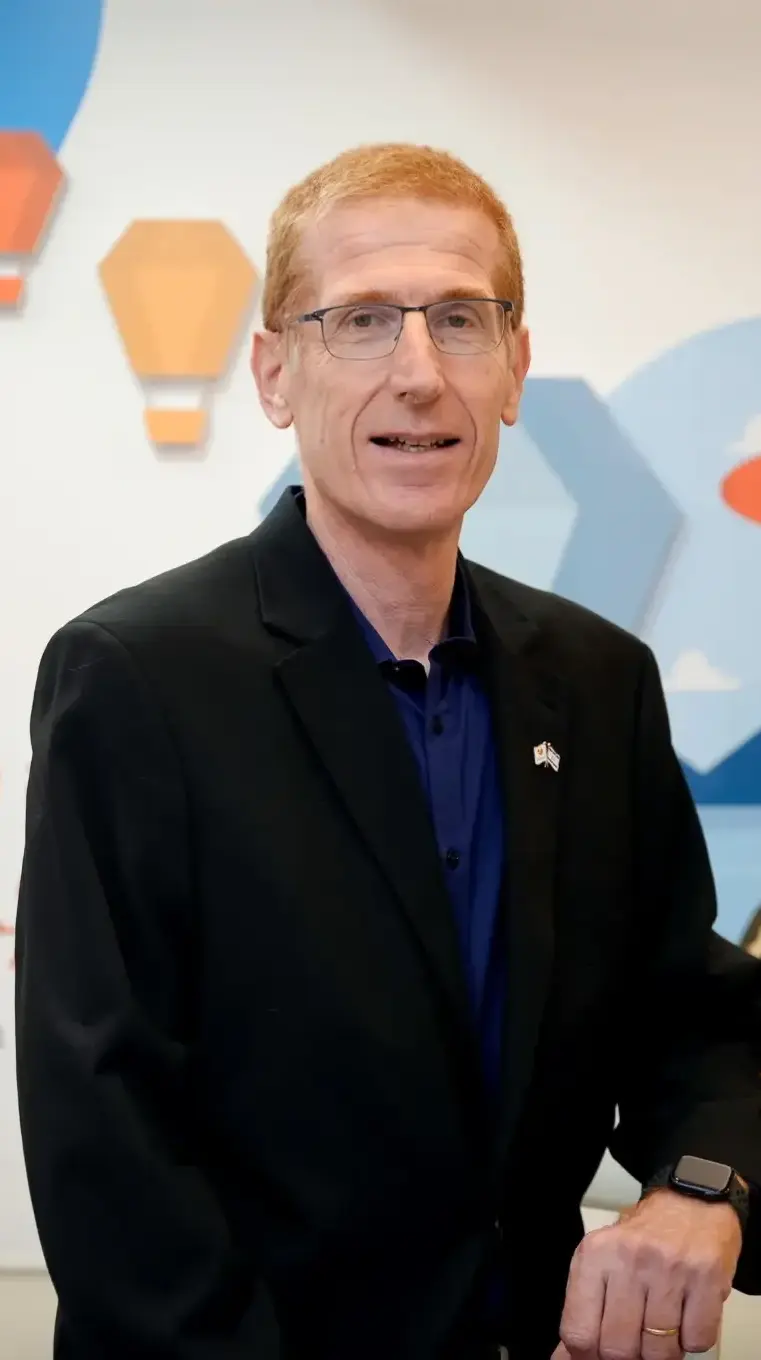 ד"ר דב אלבוקרק במרפאת מאוחדת ג'וניור בירושלים ד"ר דב אלבוקרק במרפאת מאוחדת ג'וניור בירושלים