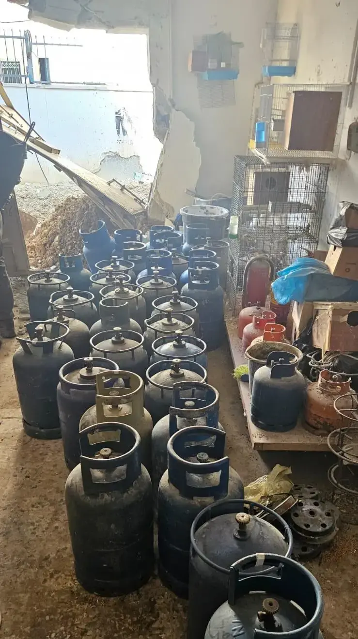 זירת המטענים שאותרו על-ידי כוחות גדוד שמשון ולוחמי יהל״ם בפעילות כוחות צה"ל במבצע לסיכול טרור בטולכרם זירת המטענים שאותרו על-ידי כוחות גדוד שמשון ולוחמי יהל״ם בפעילות כוחות צה"ל במבצע לסיכול טרור בטולכרם